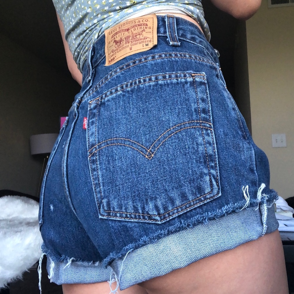 levis 550 high rise shorts